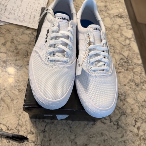 Adidas Classic White 3MC Sneakers new in box - Picture 5 of 6
